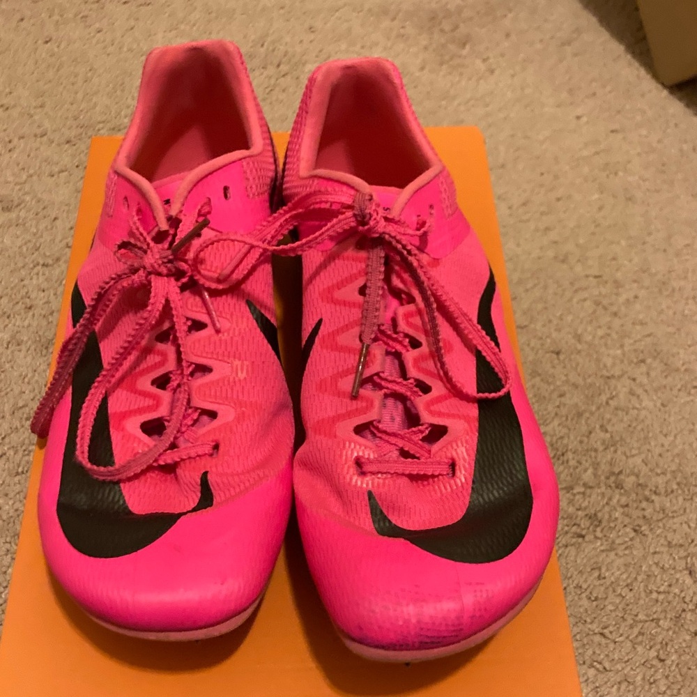 Nike Women's Bright Pink Athletic Shoes